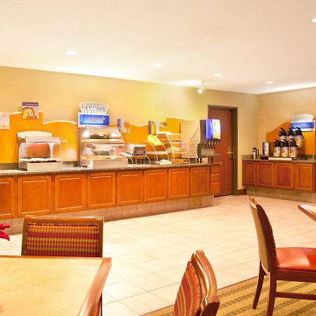 Best Western Plus Bourbonnais Hotel & Suites Exterior foto