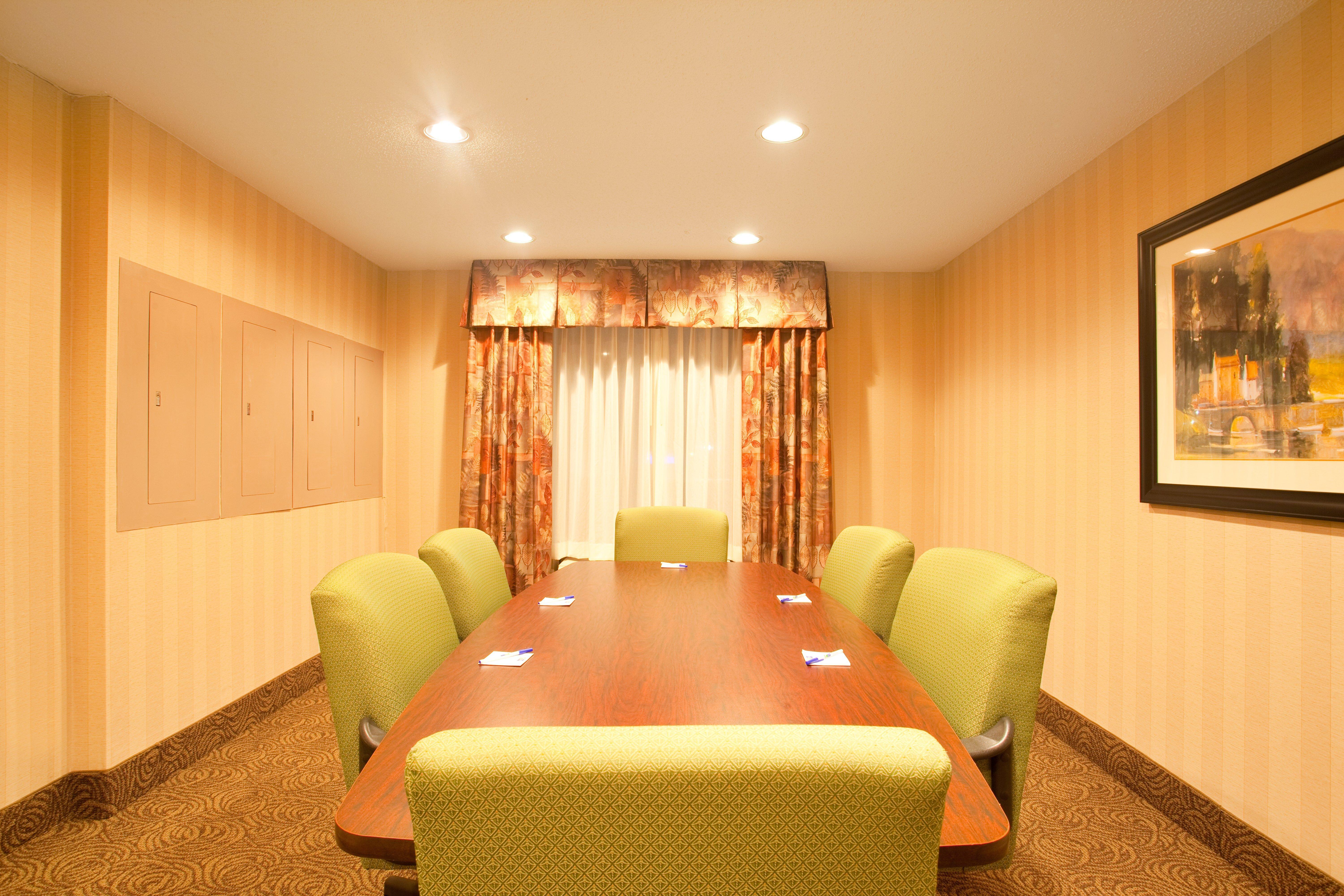 Best Western Plus Bourbonnais Hotel & Suites Exterior foto