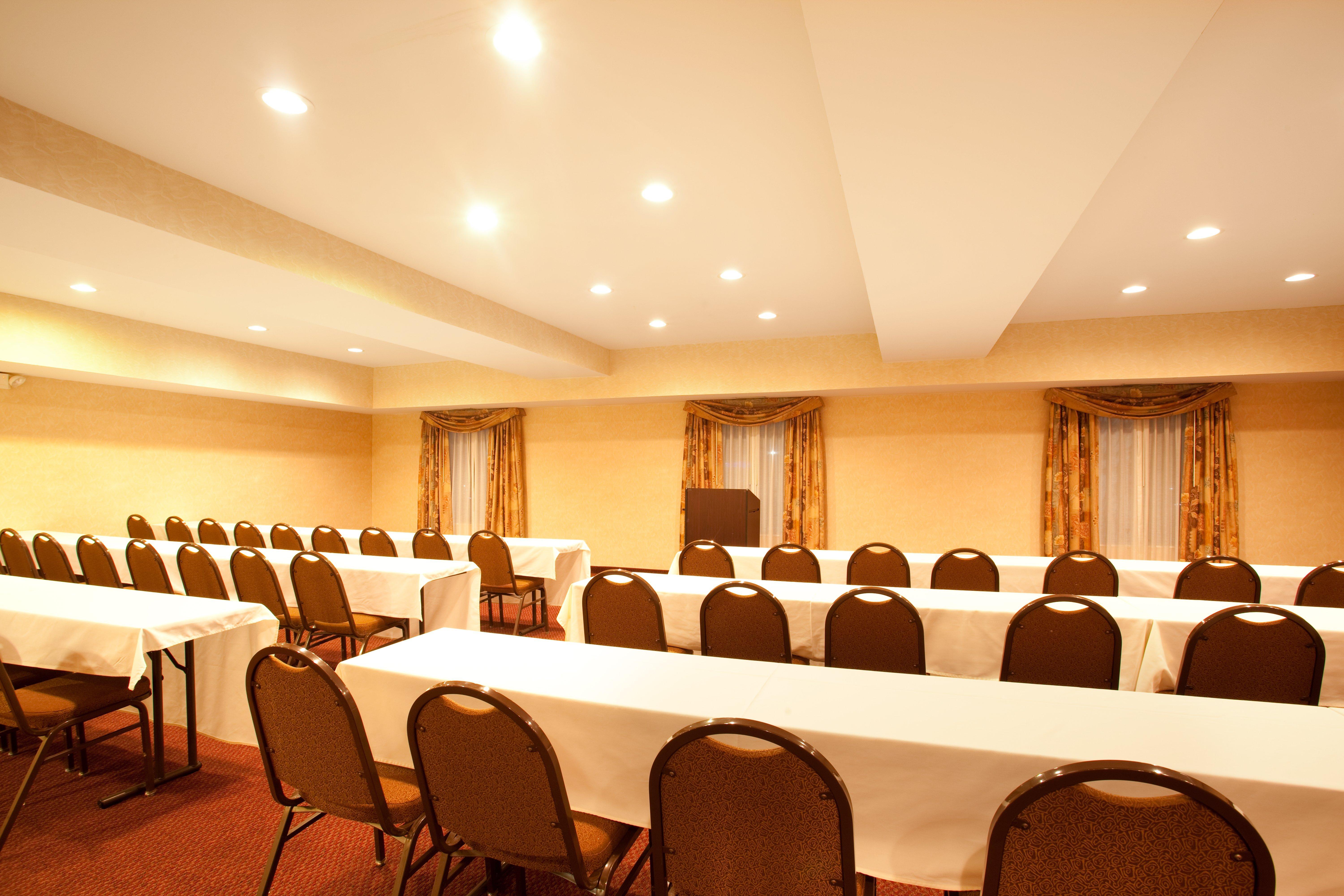Best Western Plus Bourbonnais Hotel & Suites Exterior foto