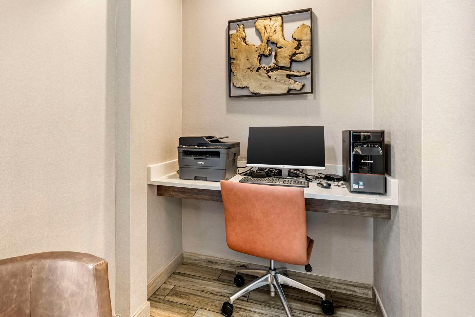 Best Western Plus Bourbonnais Hotel & Suites Exterior foto